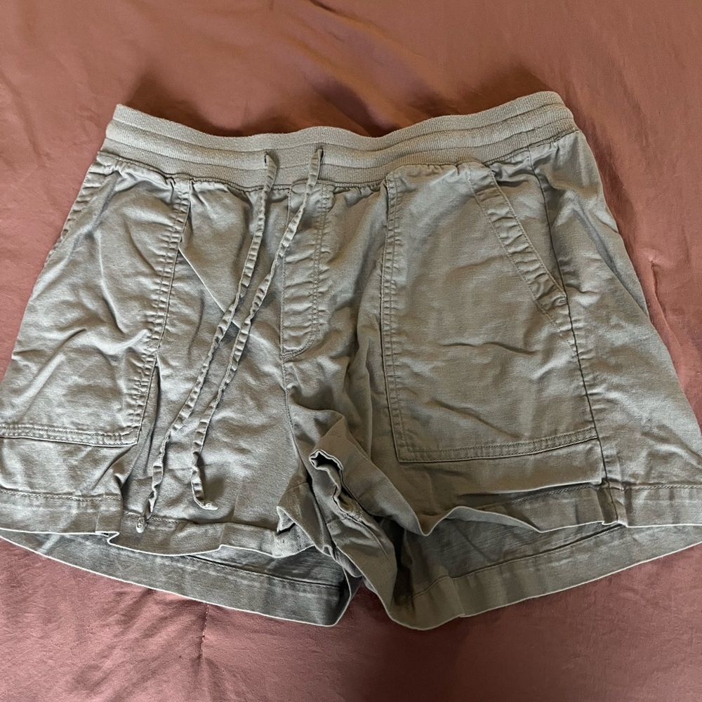 Gray Gap Shorts